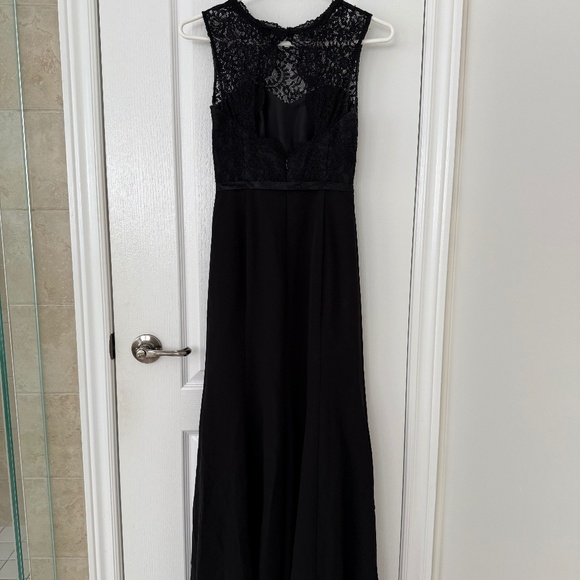 Dessy Collection Vivian Diamond Black Lace Bridesmaid/Evening Gown - Picture 3 of 5